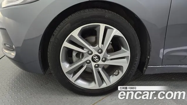 Hyundai Avante 2015 thumb 5