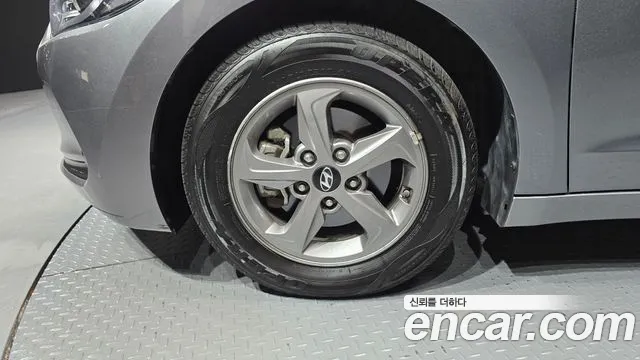 Hyundai Avante 2015 thumb 5