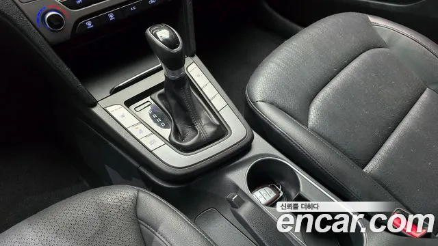 Hyundai Avante 2015 thumb 9