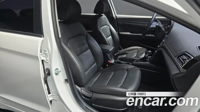 Hyundai Avante 2016 thumb 12