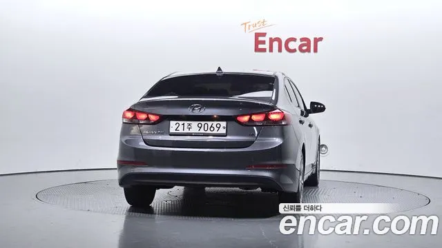 Hyundai Avante 2017 thumb 4