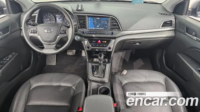 Hyundai Avante 2017 thumb 7