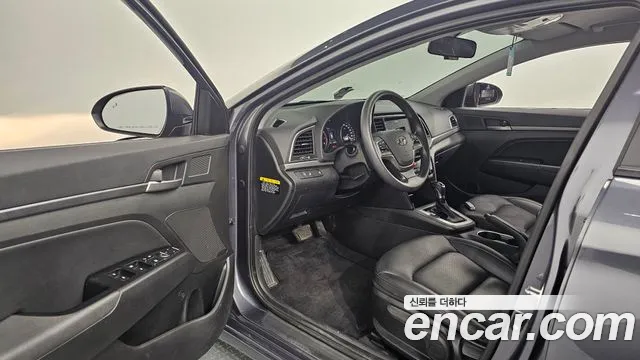 Hyundai Avante 2017 thumb 10