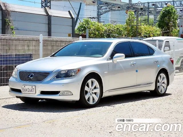 Lexus LS 2008 thumb 2