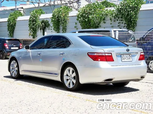Lexus LS 2008 thumb 3