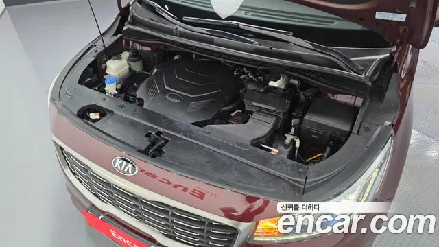 Kia Carnival 2019 thumb 6