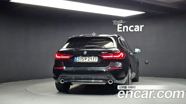 BMW 1 серии 2023 thumb 4