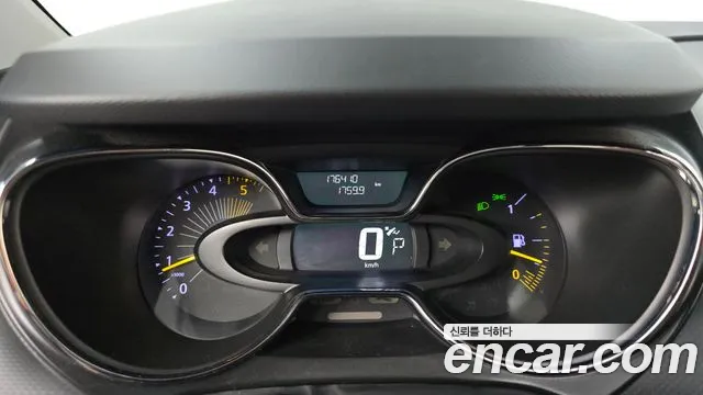 Renault Captur 2014 thumb 8