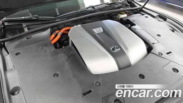 Lexus LS 2018 thumb 6