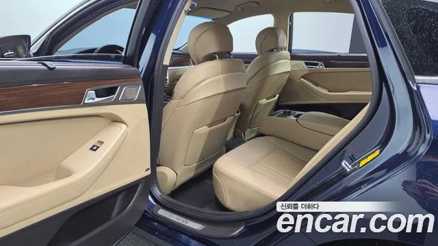 Genesis G80 2018 thumb 11