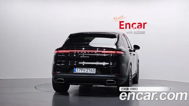 Porsche Cayenne 2025 thumb 3