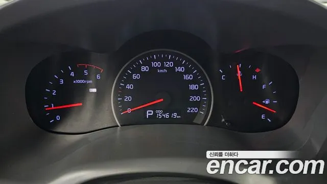Kia Carnival 2012 thumb 8