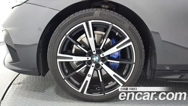 BMW 5 серии 2024 thumb 5