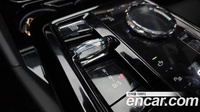 BMW 5 серии 2024 thumb 9