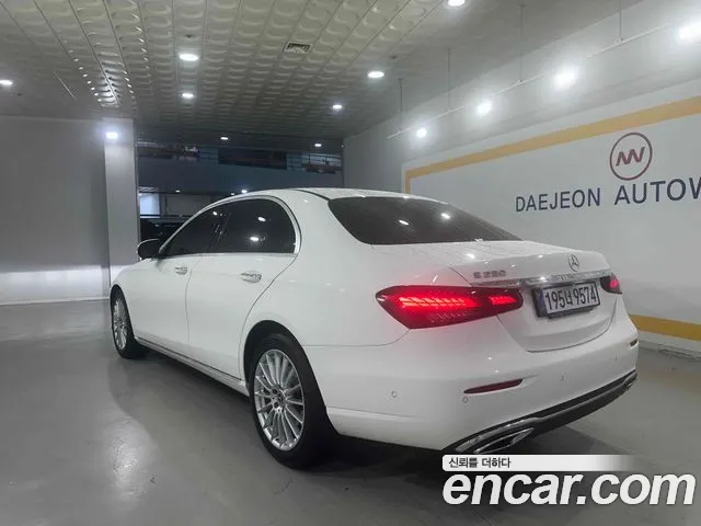 Mercedes-Benz E-Класс 2020 thumb 4