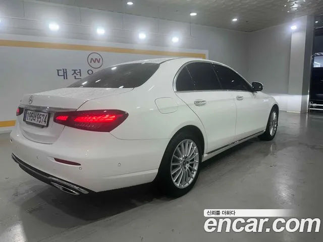 Mercedes-Benz E-Класс 2020 thumb 6