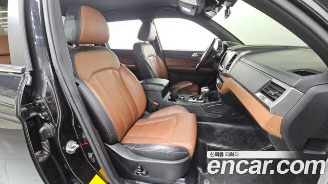 KG_Mobility_Ssangyong Rexton 2019 thumb 11