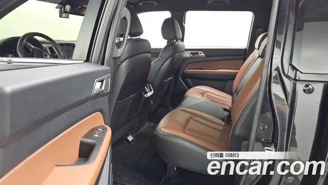 KG_Mobility_Ssangyong Rexton 2019 thumb 12