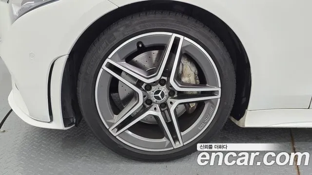 Mercedes-Benz CLS-Class 2020 thumb 5