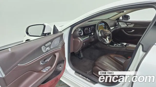 Mercedes-Benz CLS-Class 2020 thumb 10