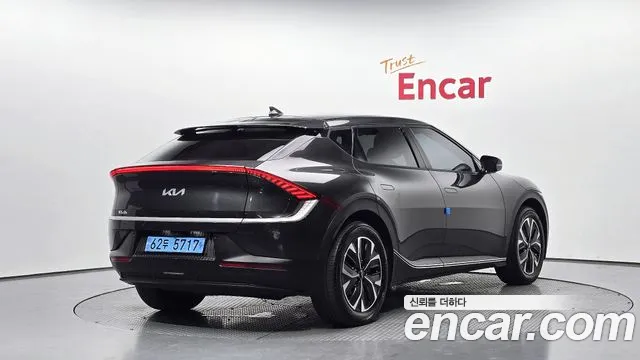 Kia EV6 2022 thumb 2