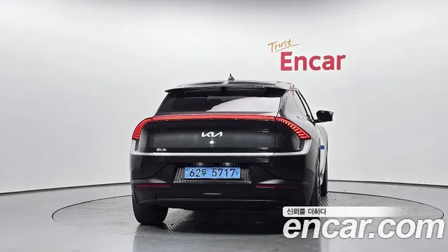 Kia EV6 2022 thumb 4