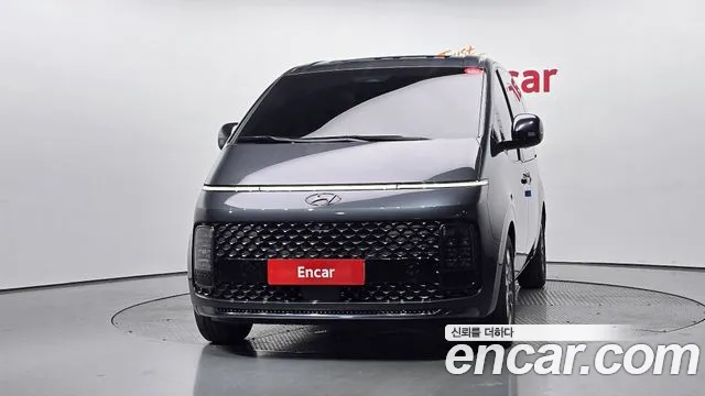 Hyundai Staria 2024 thumb 3
