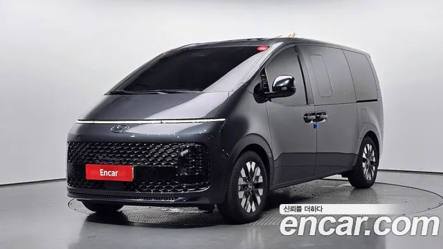 Hyundai Staria 2024 thumb 11