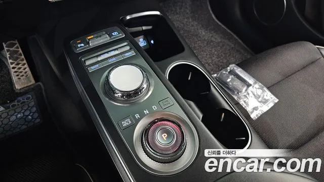 Genesis GV70 2021 thumb 9