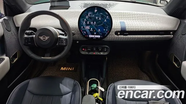 Mini Hatch 2024 thumb 6