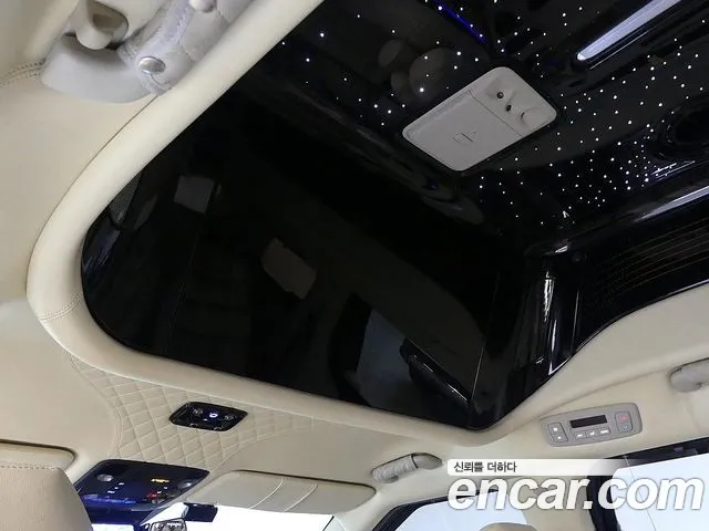 Kia Carnival 2022 thumb 9