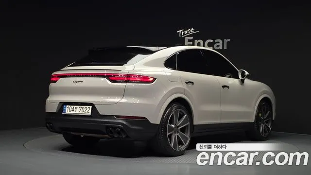 Porsche Cayenne 2021 thumb 2