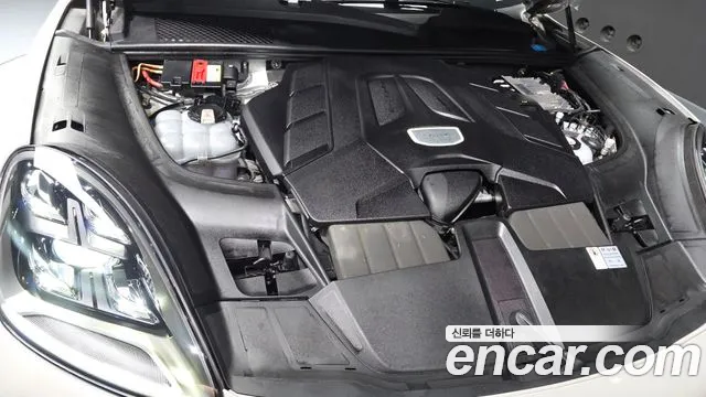 Porsche Cayenne 2021 thumb 6