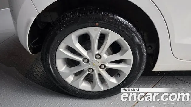 Chevrolet Spark 2021 thumb 5