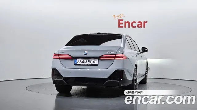 BMW 5 серии 2026 thumb 4