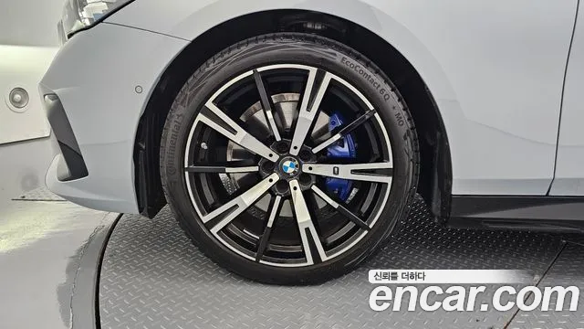 BMW 5 серии 2026 thumb 5