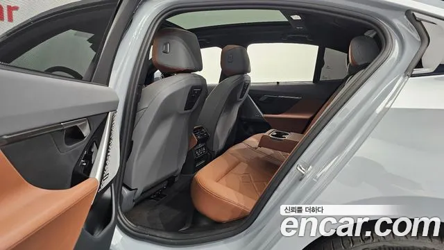 BMW 5 серии 2026 thumb 12