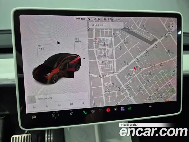 Tesla Model Y 2021 thumb 8