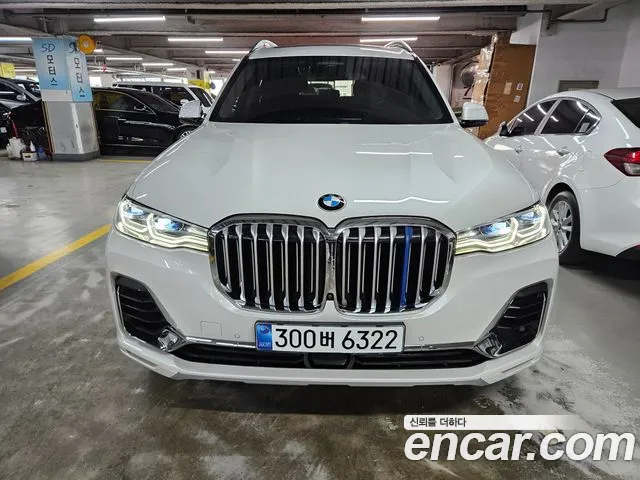 BMW X7 2021 thumb 3