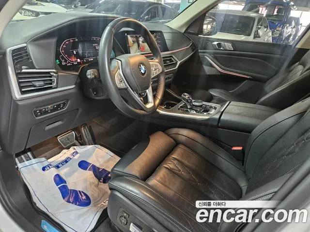 BMW X7 2021 thumb 10