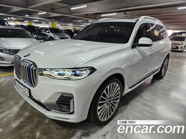 BMW X7 2021 thumb 12