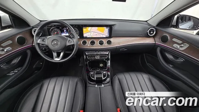 Mercedes-Benz E-Класс 2016 thumb 7