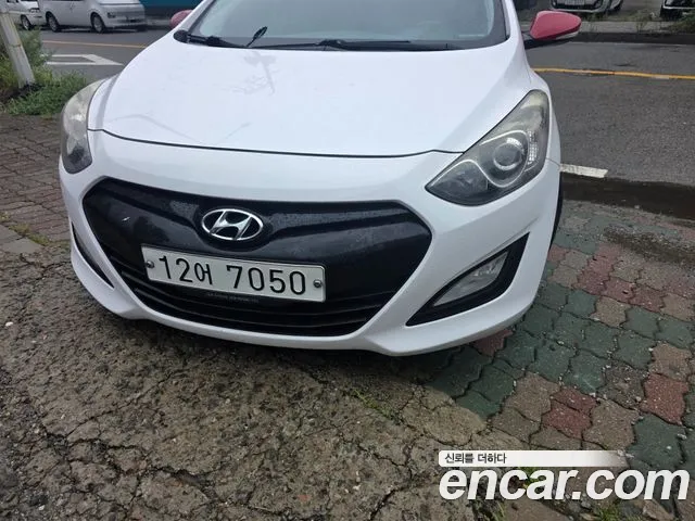 Hyundai i30 2014 thumb 12