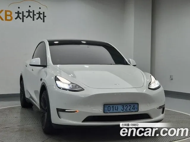 Tesla Model Y 2021 thumb 11