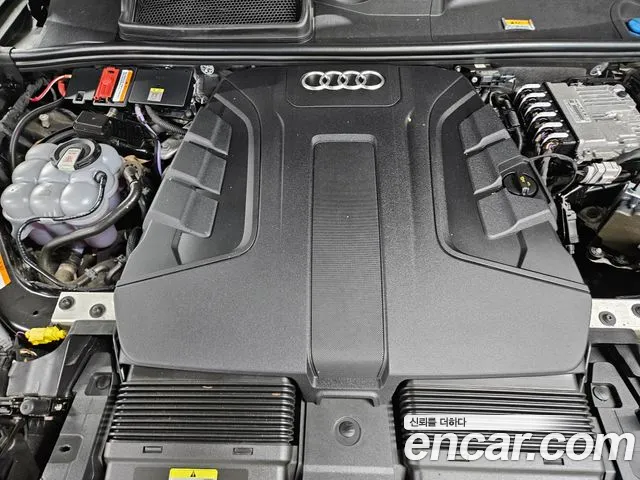Audi Q7 2022 thumb 6