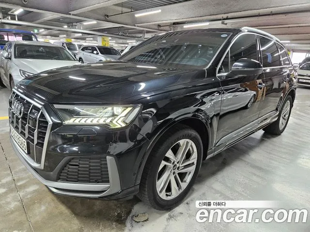 Audi Q7 2022 thumb 11