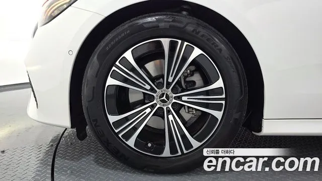 Mercedes-Benz E-Класс 2024 thumb 5