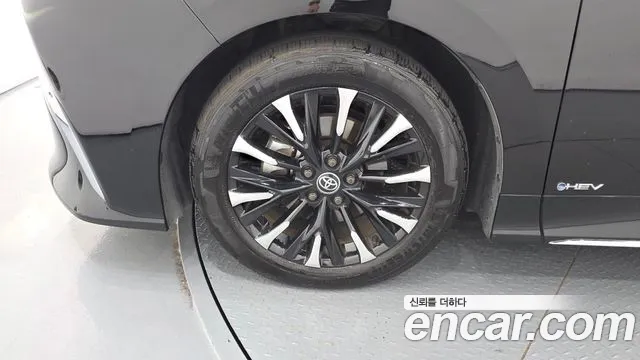 Toyota Alphard 2024 thumb 5