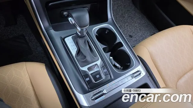 Kia Carnival 2021 thumb 9