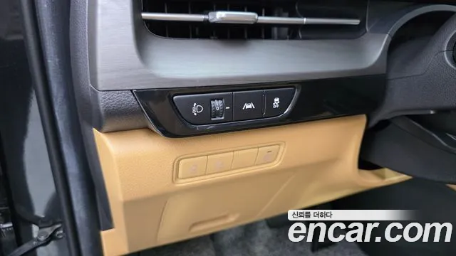 Kia Carnival 2021 thumb 12
